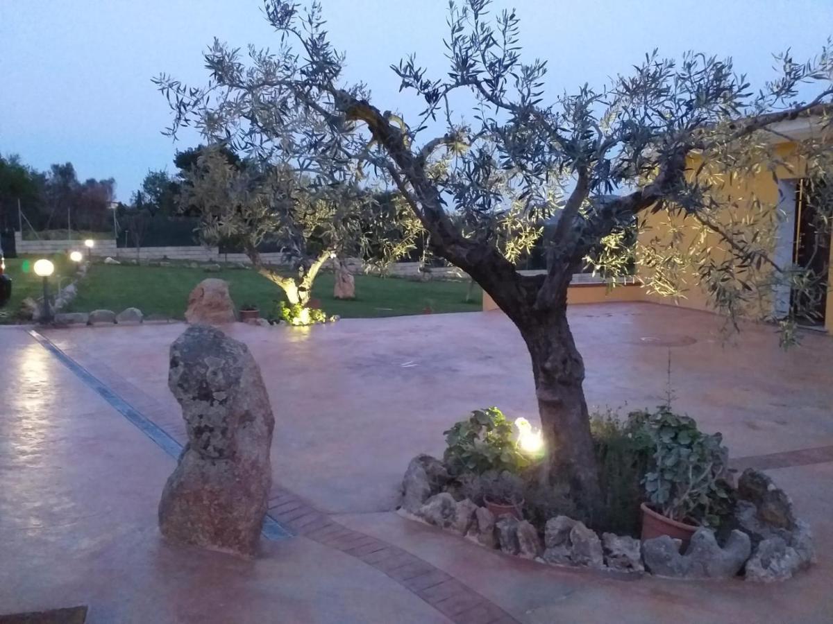 Indipendente Con Piscina Uso Esclusivo Internet Illimitato Villa Siniscola Luaran gambar