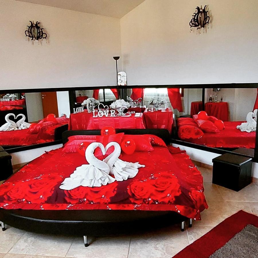 Indipendente Con Piscina Uso Esclusivo Internet Illimitato Villa Siniscola Luaran gambar