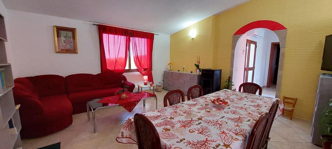 Indipendente Con Piscina Uso Esclusivo Internet Illimitato Villa Siniscola Luaran gambar