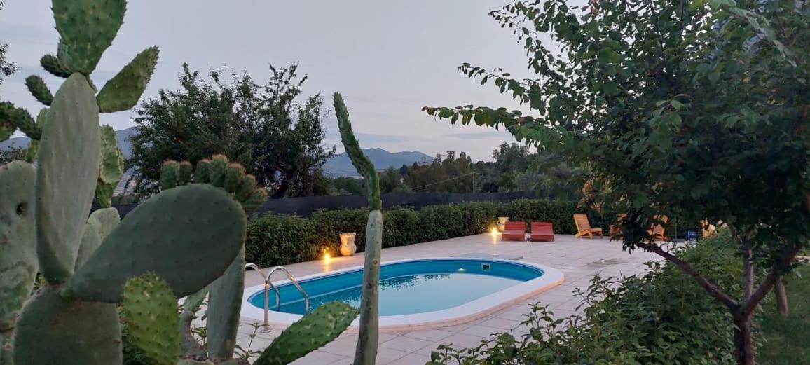 Indipendente Con Piscina Uso Esclusivo Internet Illimitato Villa Siniscola Luaran gambar