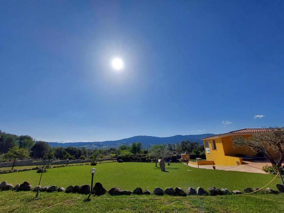 Indipendente Con Piscina Uso Esclusivo Internet Illimitato Villa Siniscola Luaran gambar